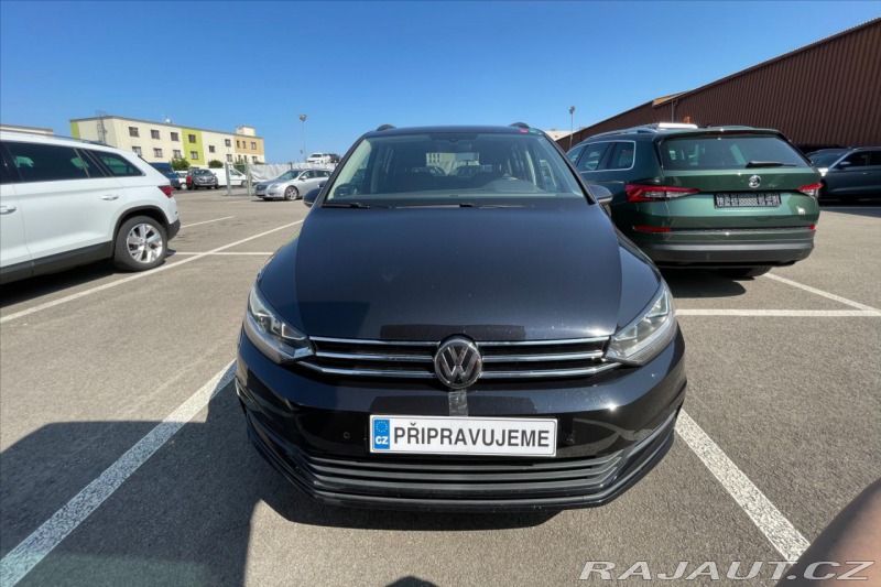 Volkswagen Touran 2,0 TDi 110kW NAVI VŮZ PŘ