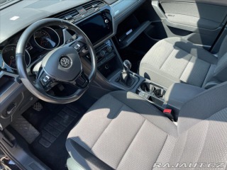 Volkswagen Touran 2,0 TDi 110kW NAVI VŮZ PŘ 2020