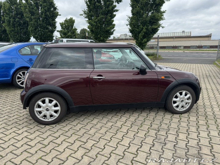 Mini One 1,6i 66KW KOLA STK 2. MAJ 2003