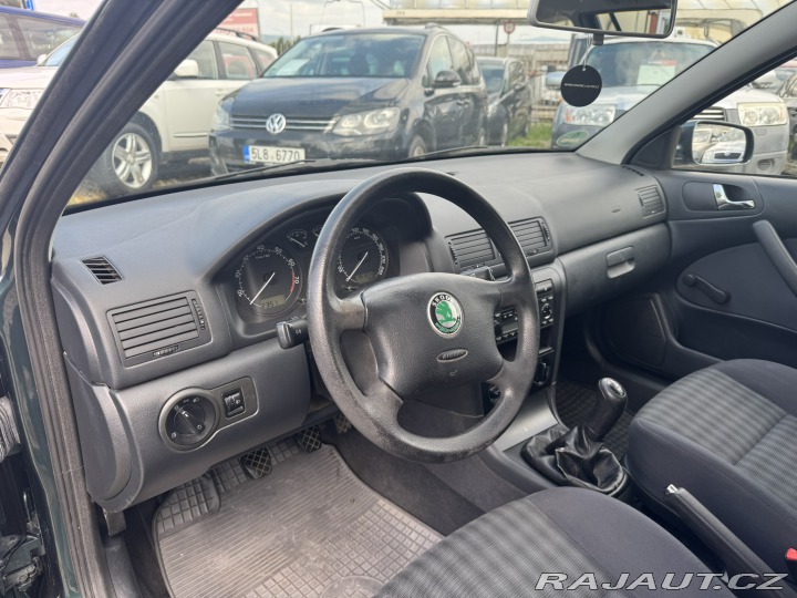 Škoda Octavia 1,6 MPI 75 KW 1 MAJ STK 2005