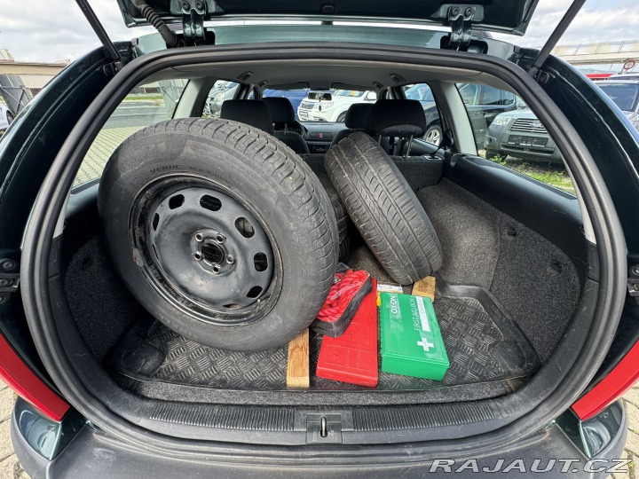 Škoda Octavia 1,6 MPI 75 KW 1 MAJ STK 2005