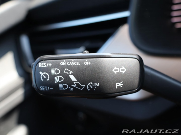 Škoda Ostatní modely 1,0 TSI Style Virtual LED 2023