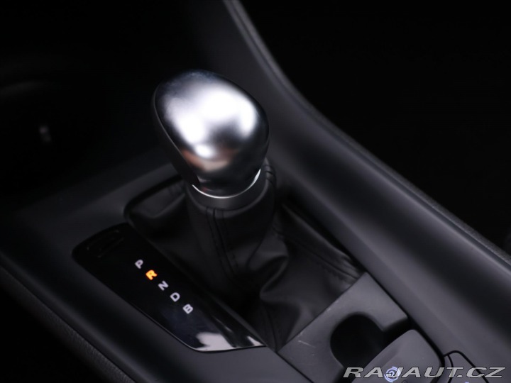 Toyota C-HR 1,8 Hybrid 72 kW E-CVT CZ 2019