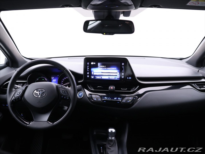 Toyota C-HR 1,8 Hybrid 72 kW E-CVT CZ 2019