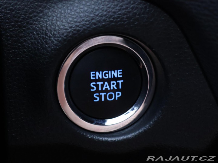 Toyota RAV4 2,0 VVT 129KW CZ 4WD Tažn 2022