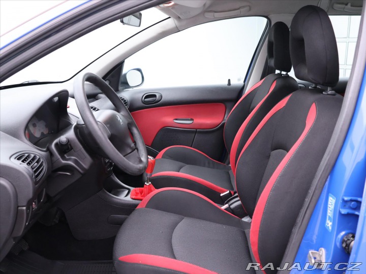Peugeot 206 1,4 HDi 50kW CZ Klimatiza 2005