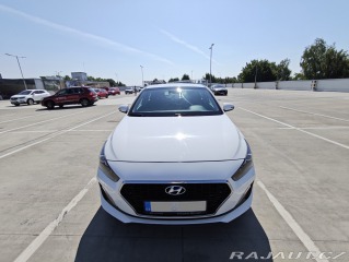Hyundai i30 fastback