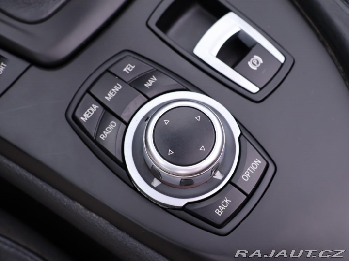 BMW Z4 3,0 30i sDrive Aut. M-Pak 2011