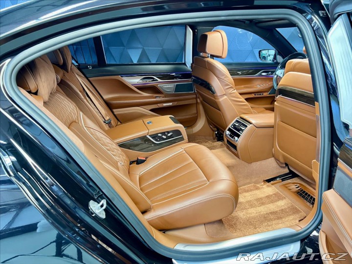 BMW 7 750d xDrive INDIVIDUAL LO 2017