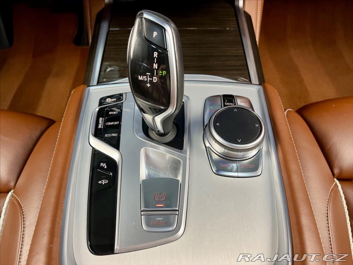 BMW 7 750d xDrive INDIVIDUAL LO 2017