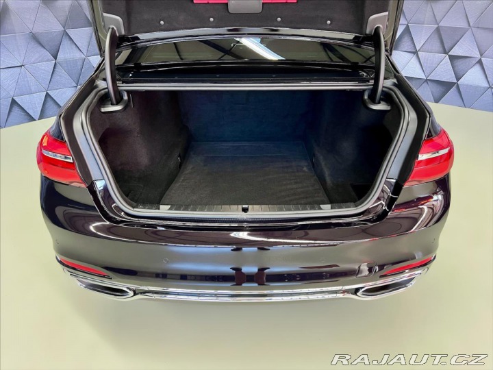 BMW 7 750d xDrive INDIVIDUAL LO 2017