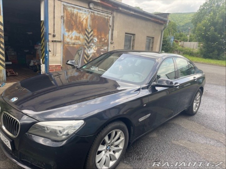 BMW 7 3,0 730d (F01) 2015