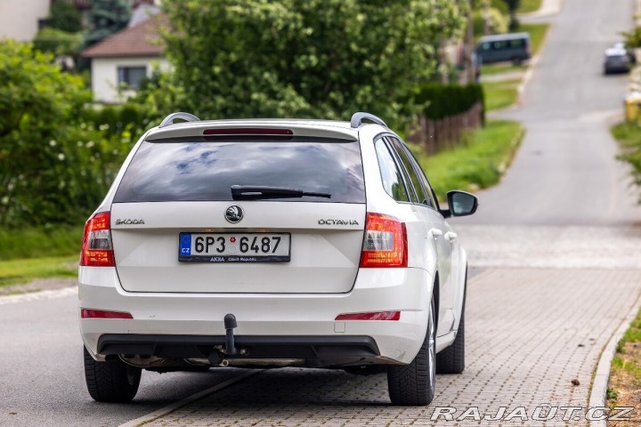 Škoda Octavia 2,0 TDI, tažné, 2 sady 2015