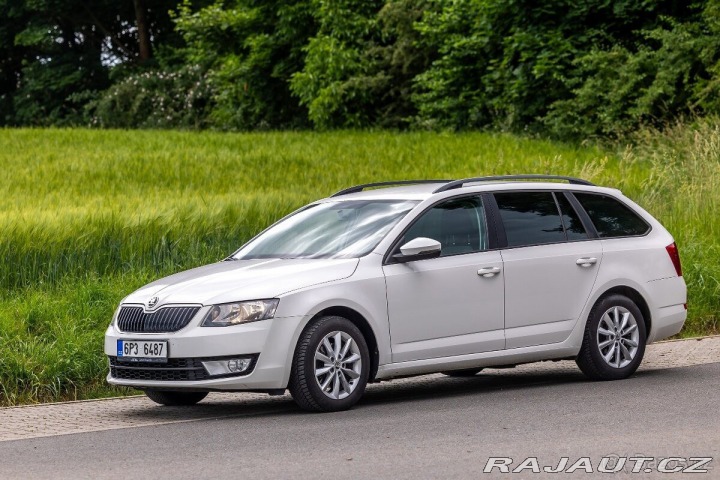 Škoda Octavia 2,0 TDI, tažné, 2 sady 2015