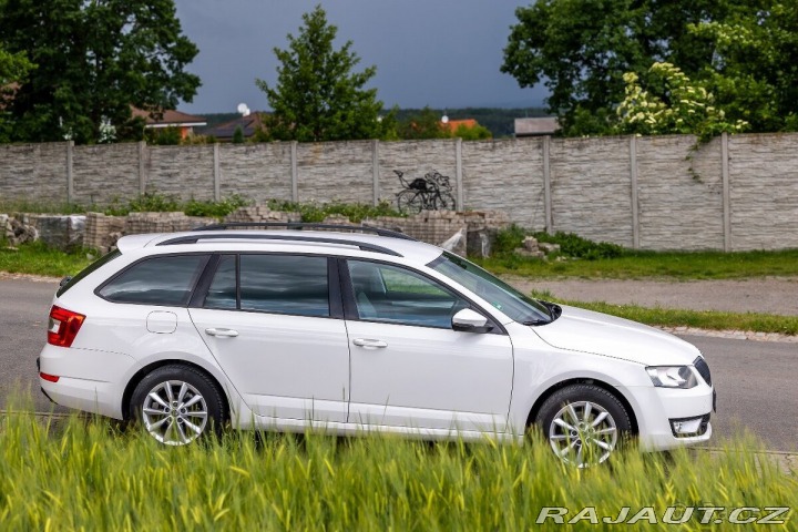 Škoda Octavia 2,0 TDI, tažné, 2 sady 2015