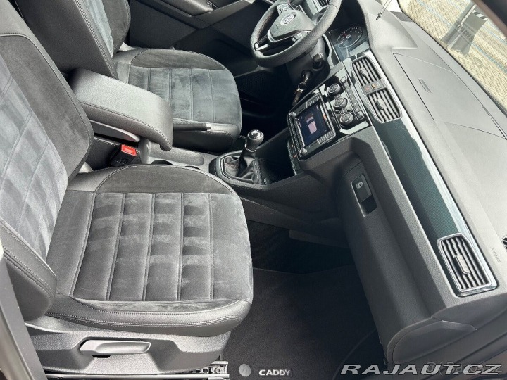 Volkswagen Caddy Highline,bixenon 7 sedače 2017