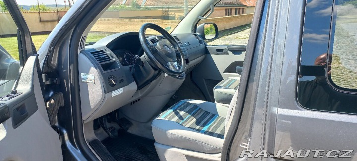Volkswagen California Beach 2012
