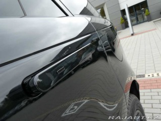 Land Rover Range Rover Sport Dynamic HSE P460e 2025