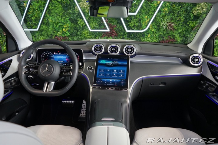 Mercedes-Benz GLC 220d*AMG*4MATIC*PANO*HUD* 2024