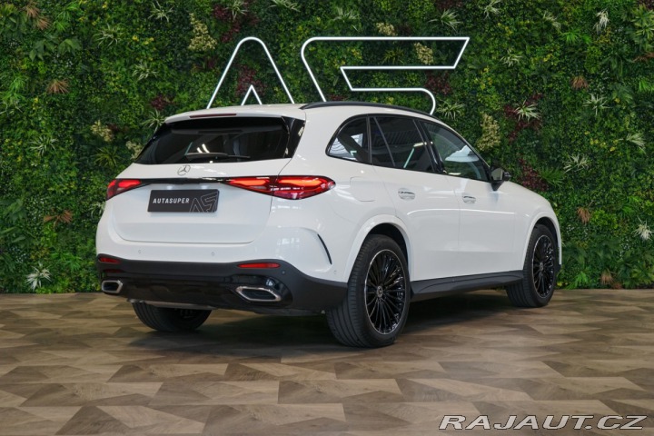 Mercedes-Benz GLC 220d*AMG*4MATIC*PANO*HUD* 2024