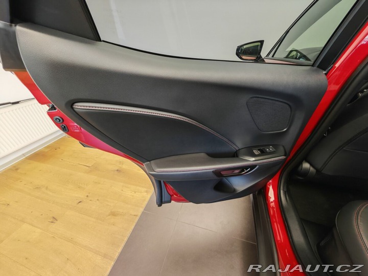 Lexus Ostatní modely LBX 1.5 HEV Emotion FWD 2024