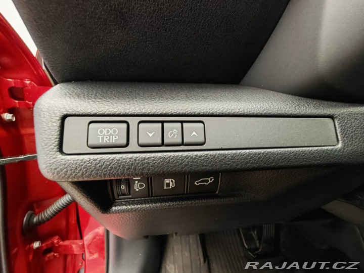 Lexus Ostatní modely LBX 1.5 HEV Emotion FWD 2024