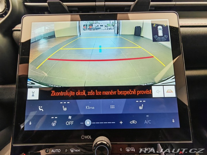 Lexus Ostatní modely LBX 1.5 HEV Emotion FWD 2024