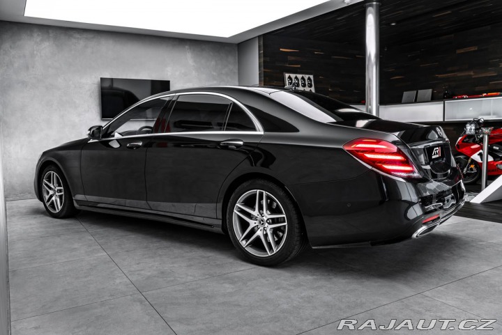Mercedes-Benz S panorama, noční, head-up, 2020
