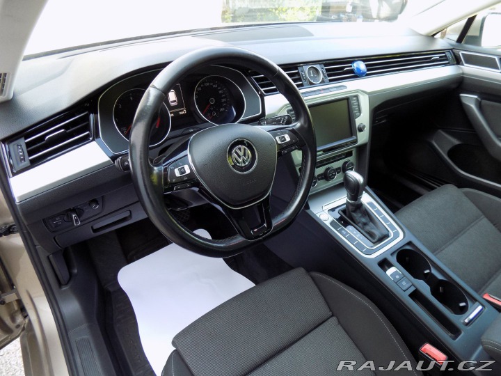 Volkswagen Passat 2.0TDI/Highline/DSG/Full- 2015