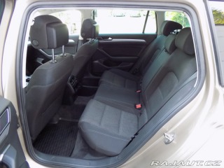 Volkswagen Passat 2.0TDI/Highline/DSG/Full- 2015