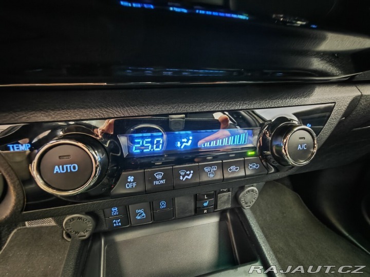 Toyota Hilux 2.8 D-4D Double Cab 4x4 I 2021