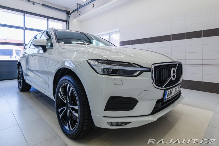Volvo XC60 B4 AWD 145kW Momentum Pro 2020