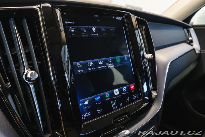 Volvo XC60 B4 AWD 145kW Momentum Pro 2020