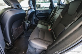 Volvo XC60 B4 AWD 145kW Momentum Pro 2020
