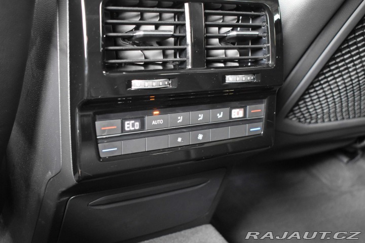Volkswagen Touareg 3.0TSi*RLINE*BLACK*TAŽNÉ* 2022