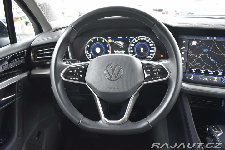 Volkswagen Touareg 3.0TSi*RLINE*BLACK*TAŽNÉ* 2022