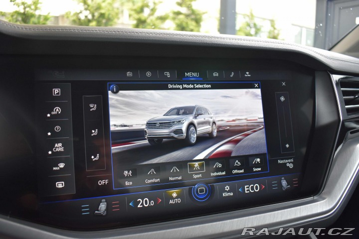 Volkswagen Touareg 3.0TSi*RLINE*BLACK*TAŽNÉ* 2022