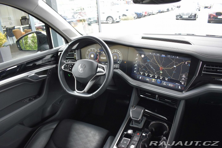 Volkswagen Touareg 3.0TSi*RLINE*BLACK*TAŽNÉ* 2022