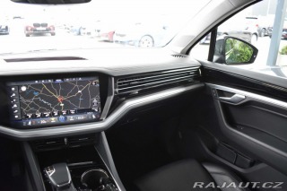 Volkswagen Touareg 3.0TSi*RLINE*BLACK*TAŽNÉ* 2022