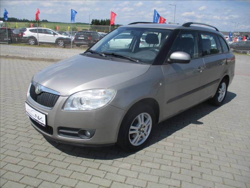 Škoda Fabia 1,4 i 63kw Klima, po STK