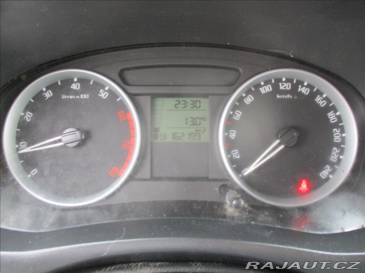 Škoda Fabia 1,4 i 63kw Klima, po STK 2010