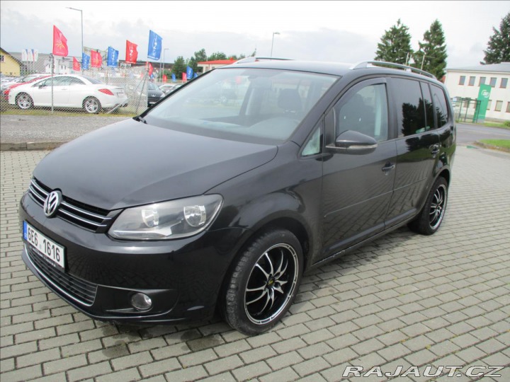 Volkswagen Touran 1,6 TDi 77kw Klimatr. 6ry 2011