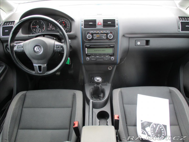 Volkswagen Touran 1,6 TDi 77kw Klimatr. 6ry 2011