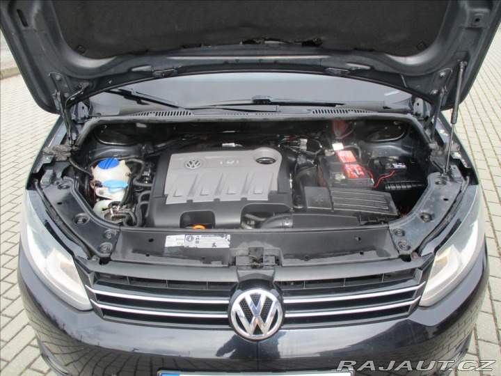 Volkswagen Touran 1,6 TDi 77kw Klimatr. 6ry 2011