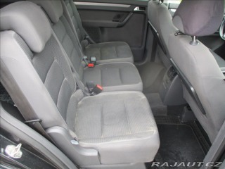 Volkswagen Touran 1,6 TDi 77kw Klimatr. 6ry 2011