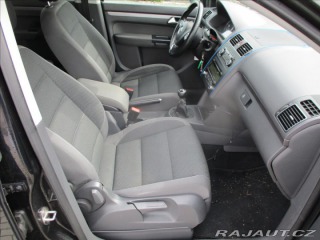 Volkswagen Touran 1,6 TDi 77kw Klimatr. 6ry 2011