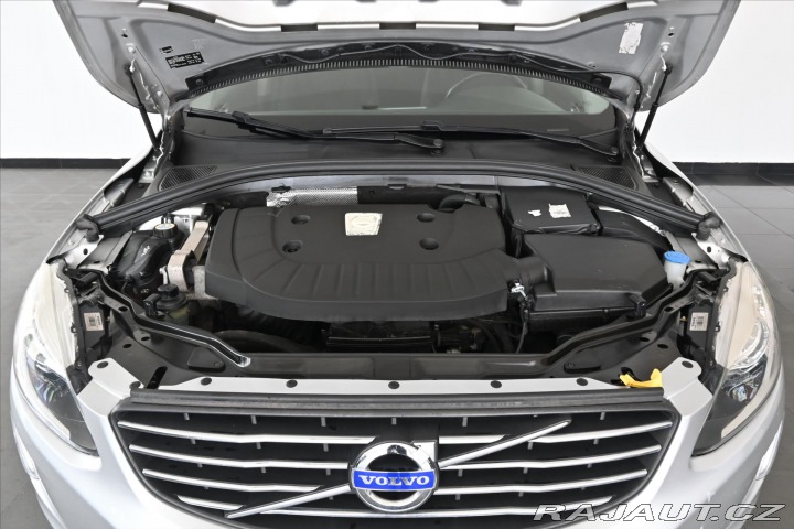 Volvo XC60 2,4 D5 133 kW AT6 AWD Zár 2015