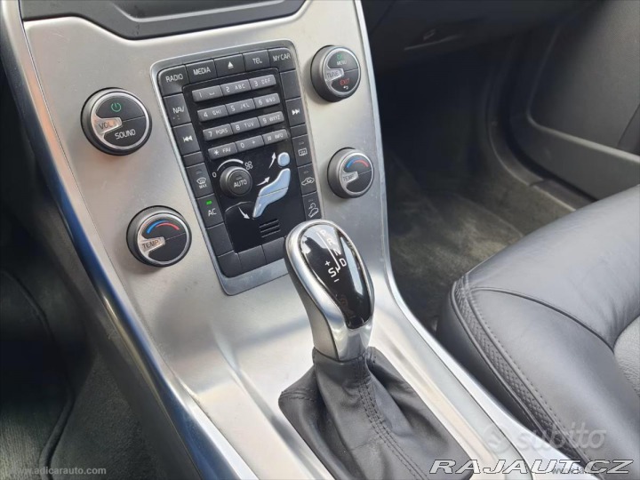 Volvo XC70 2,4 D4 133kw AWD Geartron 2015