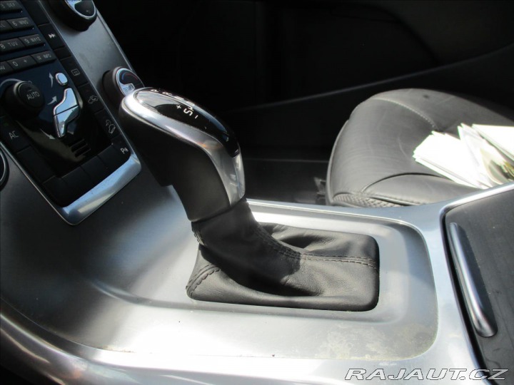 Volvo XC70 2,4 D4 133kw AWD Geartron 2015