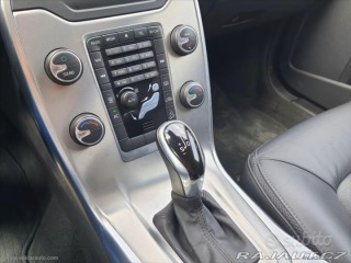 Volvo XC70 2,4 D4 133kw AWD Geartron 2015